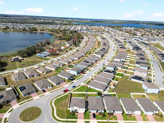 953 CAMBRIDGE DRIVE, Winter Haven, FL 33881