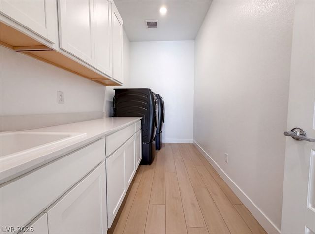 8239 Gusty Brook Street, Las Vegas, NV 89113