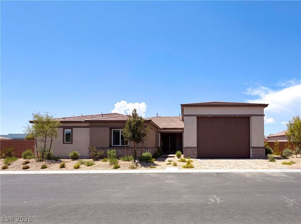 8239 Gusty Brook Street, Las Vegas, NV 89113