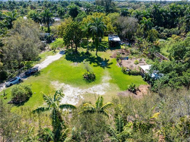 154th Street - 870, North Miami Beach, FL 33162