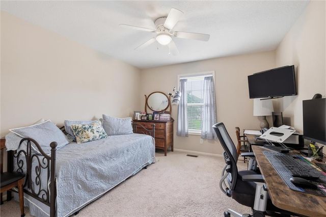 2353 SW Switchback Court, Lee's Summit, MO 64082