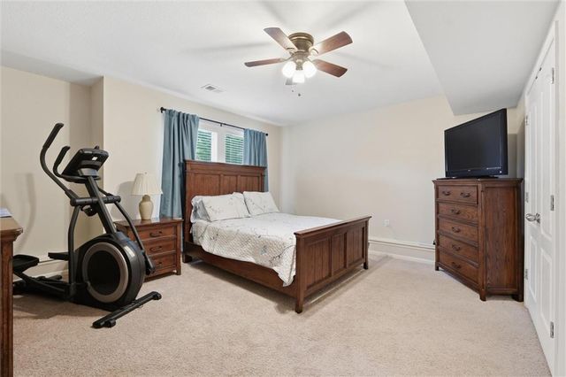 2353 SW Switchback Court, Lee's Summit, MO 64082