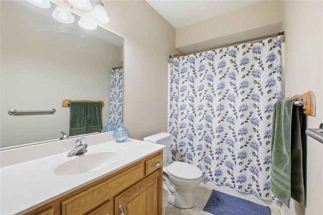 2353 SW Switchback Court, Lee's Summit, MO 64082