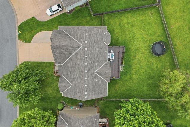 2353 SW Switchback Court, Lee's Summit, MO 64082