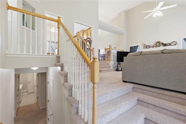 2353 SW Switchback Court, Lee's Summit, MO 64082