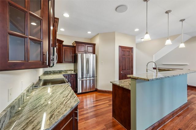 15607 Monroe Court, Urbandale, IA 50323
