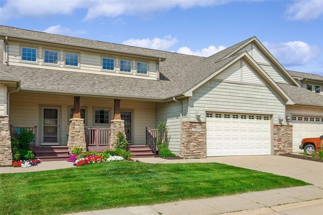 15607 Monroe Court, Urbandale, IA 50323