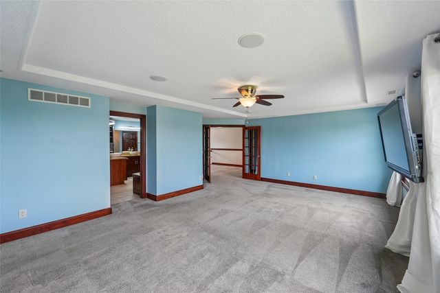 15607 Monroe Court, Urbandale, IA 50323