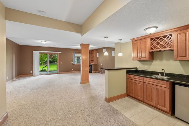 15607 Monroe Court, Urbandale, IA 50323