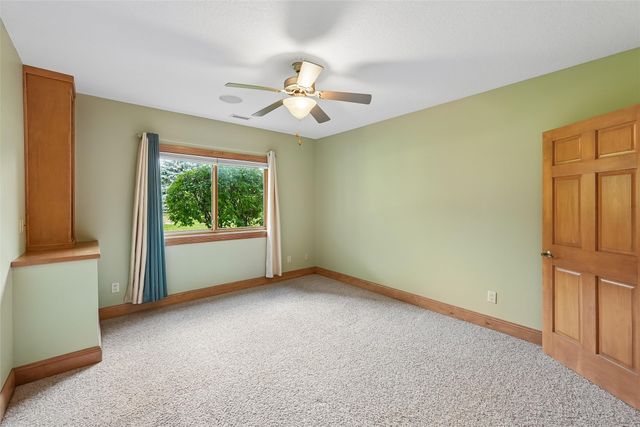 15607 Monroe Court, Urbandale, IA 50323