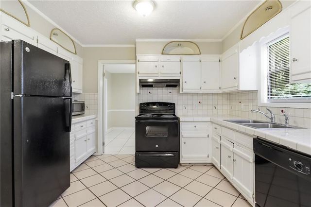 4442 Old Mabry Place NE, Roswell, GA 30075