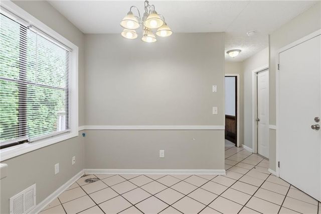 4442 Old Mabry Place NE, Roswell, GA 30075