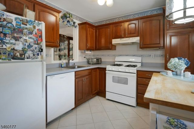 70 Keats Way, Morris Twp., NJ 07960