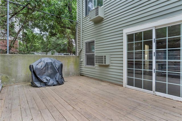 274 Main Street 42, Providence, RI 02903