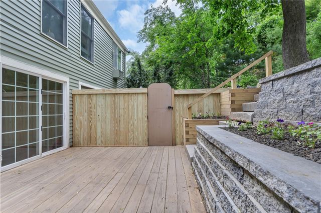274 Main Street 42, Providence, RI 02903