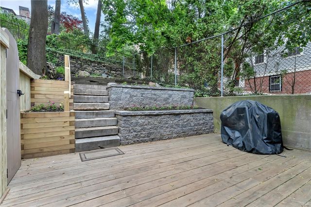 274 Main Street 42, Providence, RI 02903