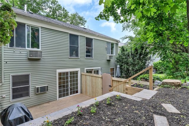 274 Main Street 42, Providence, RI 02903
