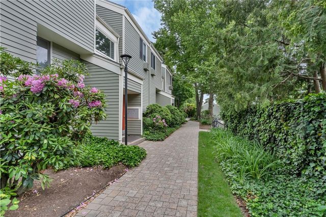 274 Main Street 42, Providence, RI 02903