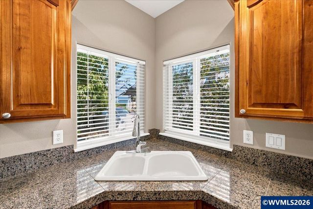 928 Feather Sky St NW, Salem, OR 97304