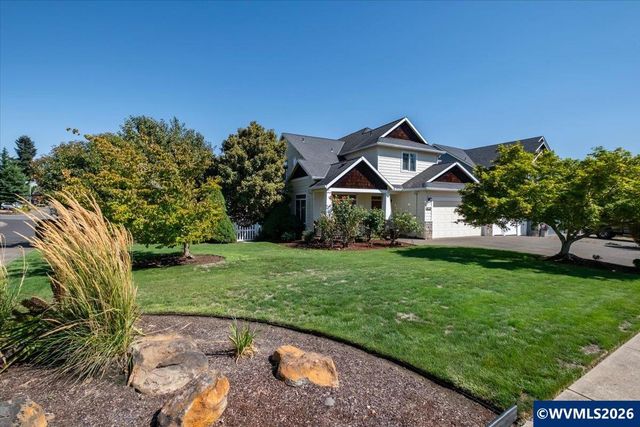 928 Feather Sky St NW, Salem, OR 97304