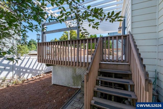 928 Feather Sky St NW, Salem, OR 97304