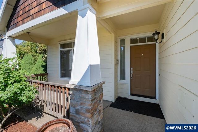928 Feather Sky St NW, Salem, OR 97304