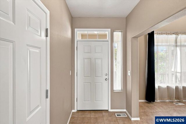 928 Feather Sky St NW, Salem, OR 97304