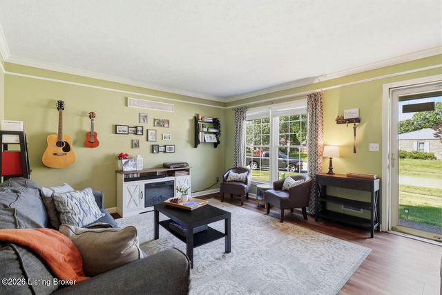 3751 Rouge Way, Louisville, KY 40218