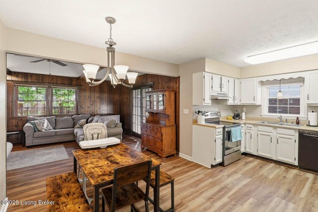 3751 Rouge Way, Louisville, KY 40218