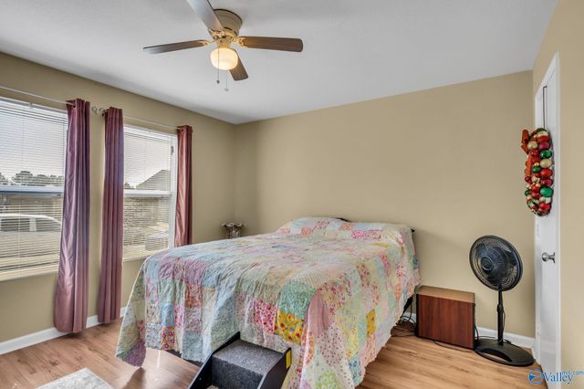 145 Dormont Drive NE, Huntsville, AL 35810