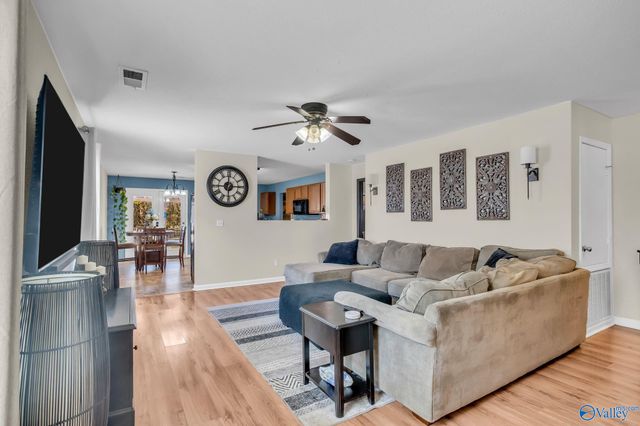 145 Dormont Drive NE, Huntsville, AL 35810