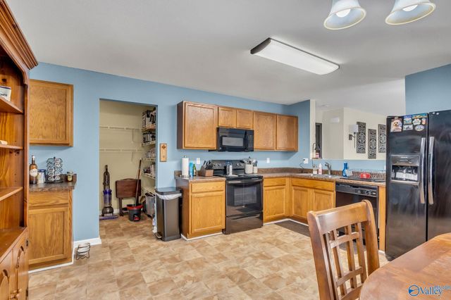 145 Dormont Drive NE, Huntsville, AL 35810