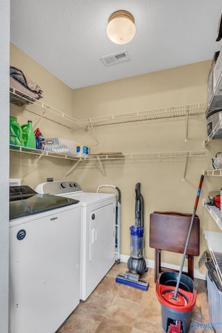 145 Dormont Drive NE, Huntsville, AL 35810