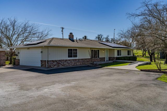 3290 Dry Creek Rd, Ione, CA 95640