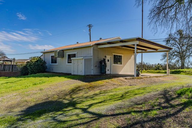 3290 Dry Creek Rd, Ione, CA 95640