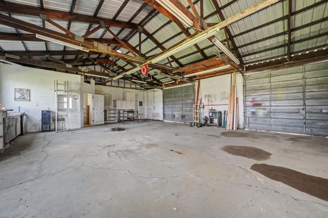 3290 Dry Creek Rd, Ione, CA 95640