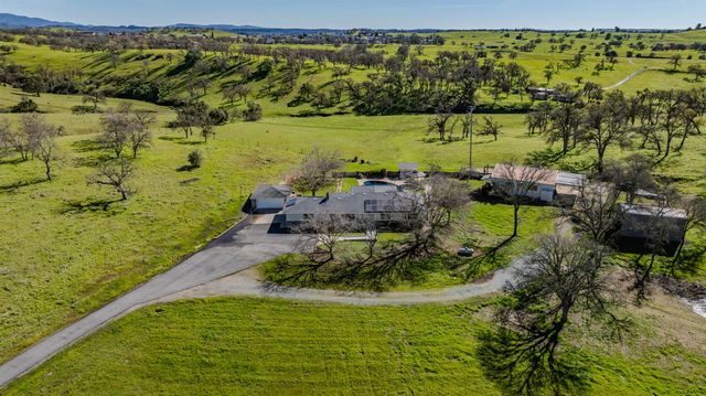 3290 Dry Creek Rd, Ione, CA 95640