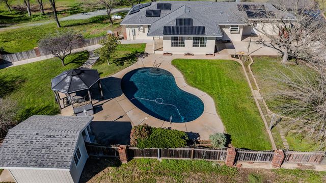 3290 Dry Creek Rd, Ione, CA 95640