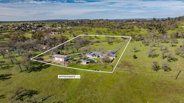 3290 Dry Creek Rd, Ione, CA 95640