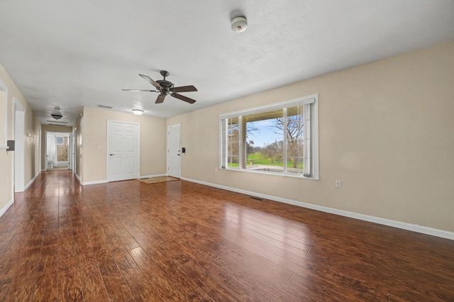 3290 Dry Creek Rd, Ione, CA 95640