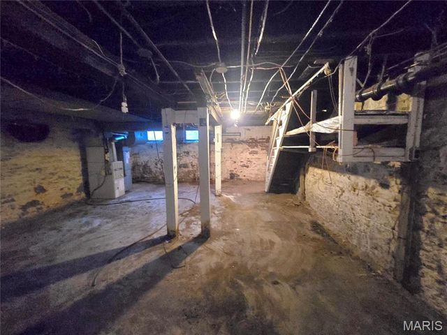 2704 Virginia Avenue, St Louis, MO 63118