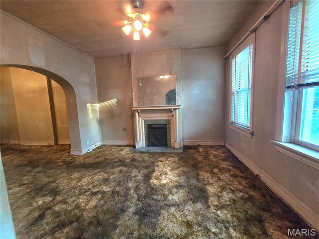 2704 Virginia Avenue, St Louis, MO 63118