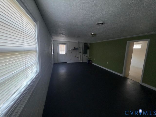 6197 Gary Ln, Mechanicsville, VA 23111