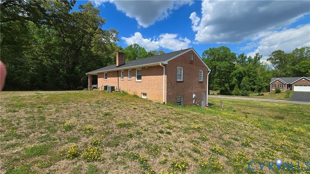 6197 Gary Ln, Mechanicsville, VA 23111