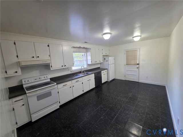 6197 Gary Ln, Mechanicsville, VA 23111