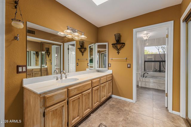 9438 E CASITAS DEL RIO Drive, Scottsdale, AZ 85255