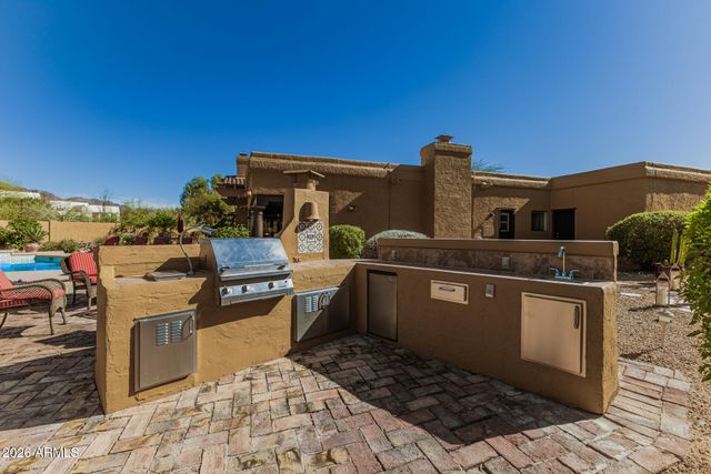 9438 E CASITAS DEL RIO Drive, Scottsdale, AZ 85255