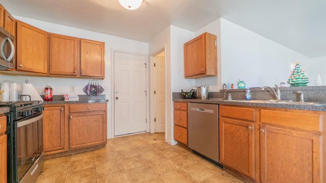 56339 Strasser Lane, South Bend, IN 46619