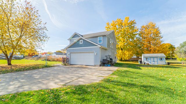 56339 Strasser Lane, South Bend, IN 46619