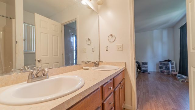 56339 Strasser Lane, South Bend, IN 46619